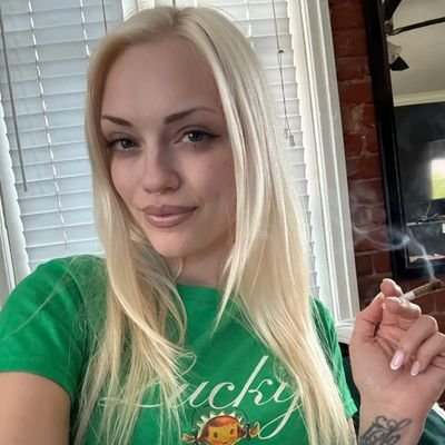 Alexgray201's profile picture. hold you in my little hands 🤌🏾
#keyholder~brainwashing betas to obsessed &hi get whitebois~dm BBC 
connection