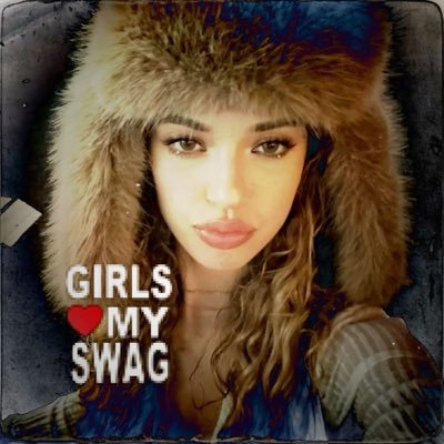 fujoatthedisco's profile picture. i suggest you choose love. | I’m very normal about gavries