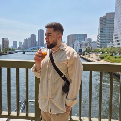 Theqmyster's profile picture. 'public figure'