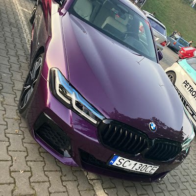 lenaszet's profile picture. 