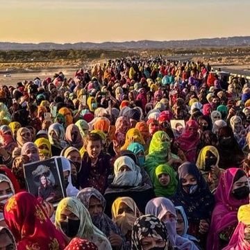Orta_Doguhaber's profile picture. Ortadoğu ve Türkiye'den haber yorumlama ve analiz. Yapılan yorumlar 2. kişinin yorumlarıdır. Bir delinin hatıra defteri gibi düşün.