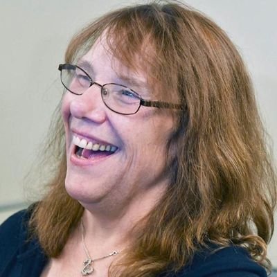 I’m mavis wanzcky the Massachusetts powerball winner of $758,000,000 I’m giving out $30,000 to my first 100 followers DM “CLAIM” to claim your winnngs