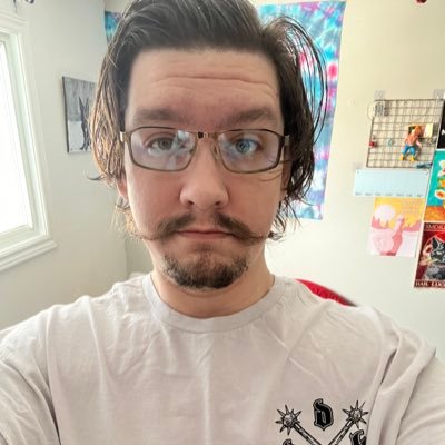 37 | He/Him | Pansexual | Father, partner, dog dad | Editor, videographer | Loud music with yelling and dogs make me happy
