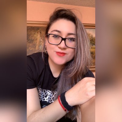 ☕️ No dejar que el café se enfríe, leer, escribir, películas, viajar por pueblitos mágicos 🏳️🌈 wlw . Tambien tengo un podcast.