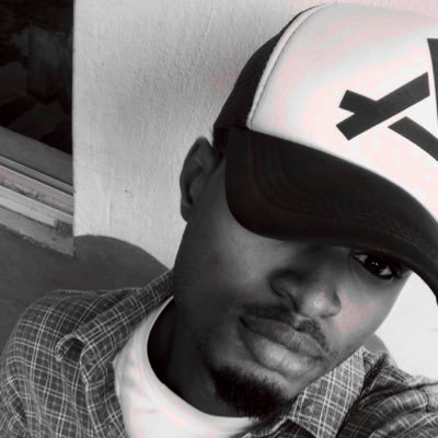 solo_whyz's profile picture. Ul/UX designer 👨‍💻 | Figma | Product Design | Learning