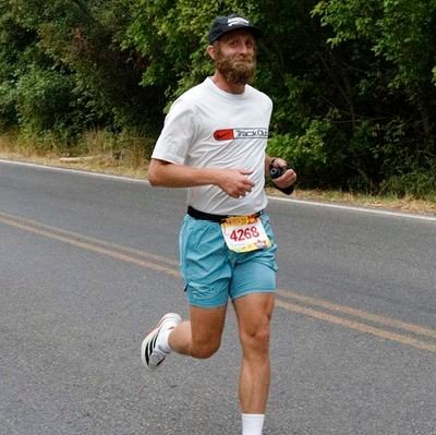 LDS Storyteller | Faith & fire | Building Zion one post at a time | CEO @drinksova | Tri-Athlete | Deseret Radio Host