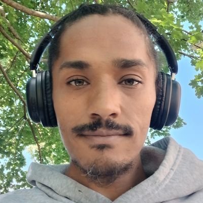 Lajuane937's profile picture. 