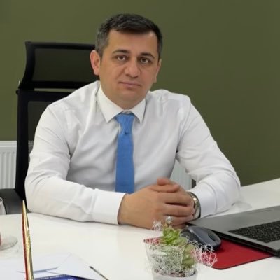 Dertlenmeyi seven, bir derdin izâle edilmesinde katkısı olmasından huzur bulan biri…