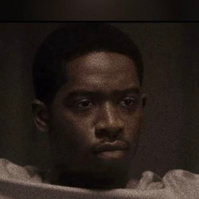 Dara_simi21's profile picture. just want to win man🥲

old acc got suspended at 6k followers, ifb asap🙏