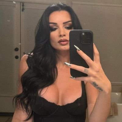 ChaosOfGoth's profile picture. 