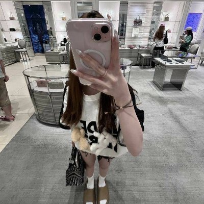 lynn_3__qnt's profile picture. 