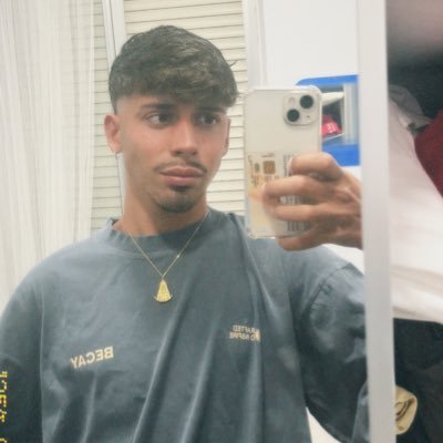 dariotshz's profile picture. ;)