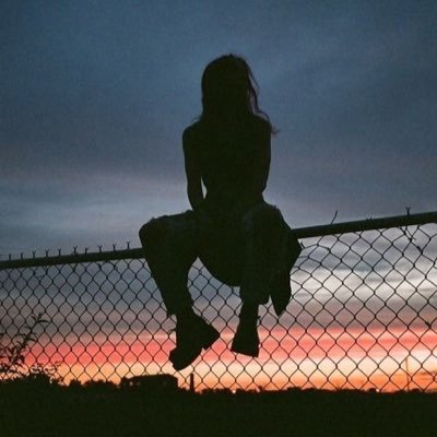 Romantic_juria's profile picture.