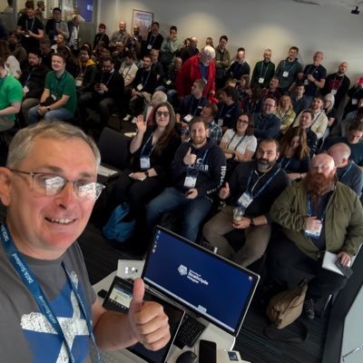 Helping people | Azure MVP & MCT | Azure Architect @Interceptbv | #AzureFamily | Speaker | Event Organizer | https://t.co/NsVbD431kf | ☁️ | Above and Beyond |