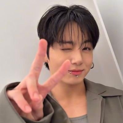 #ꜱᴇᴏᴋᴊɪɴ: ɪ'ᴍ ᴡᴡʜ, ᴡᴏʀʟᴅᴡɪᴅᴇ ʜᴀɴᴅꜱᴏᴍᴇ, ʏᴏᴜ ᴋɴᴏᴡ???
(she/her)
