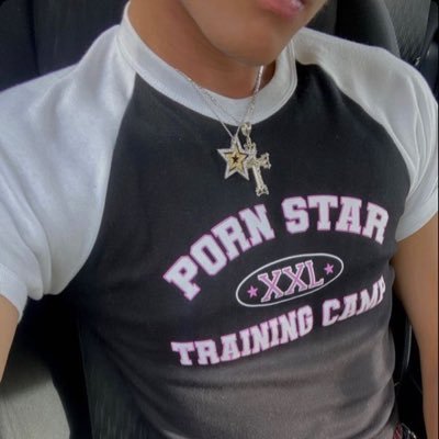 bethepanther's profile picture. lek virgem e carioca