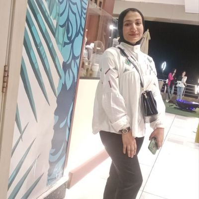 فَسَقَىٰ لَهُمَا ثُمَّ تَوَلَّىٰ إِلَى الظِّلِّ فَقَالَ رَبِّ إِنِّي لِمَا أَنزَلْتَ إِلَيَّ مِنْ خَيْرٍ فَقِيرٌ🙏❤️