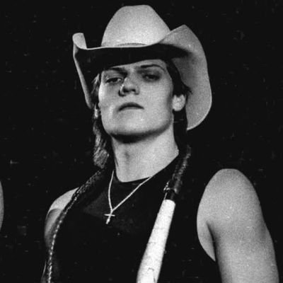 HeStaysGold's profile picture. You think you're gonna walk into a Texan's house uninvited and not get a double barrel pointed at you?