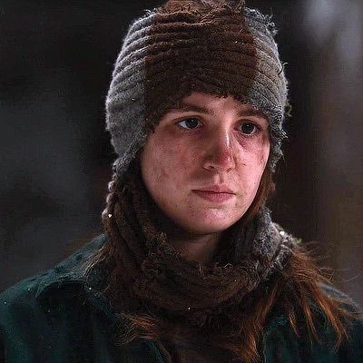 Nat 💀| Autistic 🧠| Genderfluid Lesbian 🏳️🌈🏳️⚧️| Obsessed with Yellowjackets and Sophie Nelisse🐝🥩 | My relatively normal account