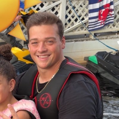 steen_johnston's profile picture. A successful man is one who can lay a firm foundation with the bricks others have thrown at him. #dreamchasing #whodatnation⚜️