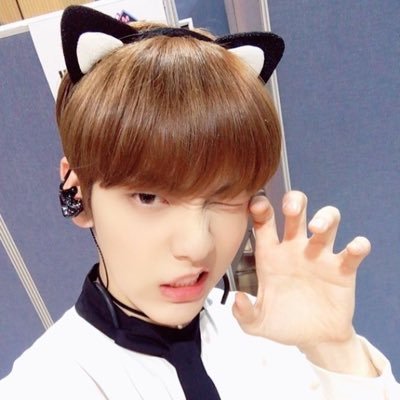 demonslayers69's profile picture. 😈