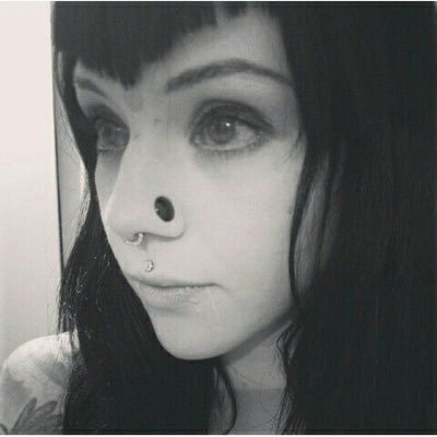 graveyrdparty's profile picture. 