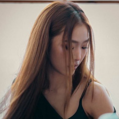 pearlwhore's profile picture. pensamentos lésbicos da doll esquizofrénica