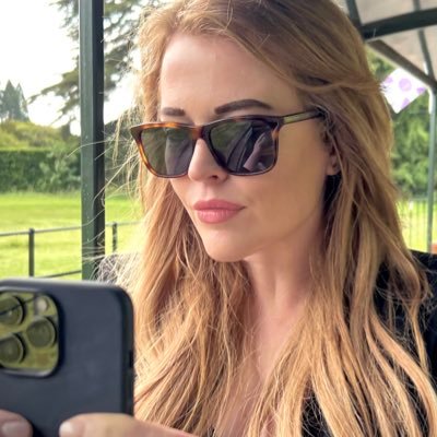 🇺🇸 @Tesla | Arts & Science Geek, Aviator & Surfer Wannabe | Views my own