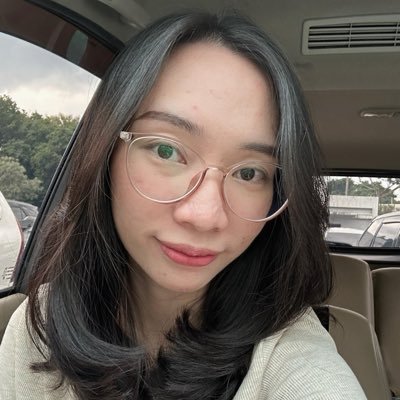 23 • love to talk about beauty thingy and related 🌸 • sensitive oily acne-prone skin • DM for any inquiries 💌