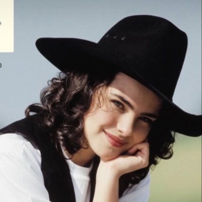 shrwiixg's profile picture. 