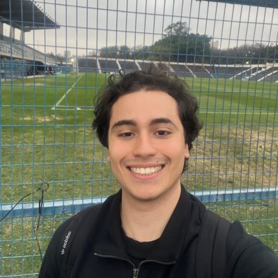 Repórter no @meutimao. Pitaqueiro do mundo da bola.