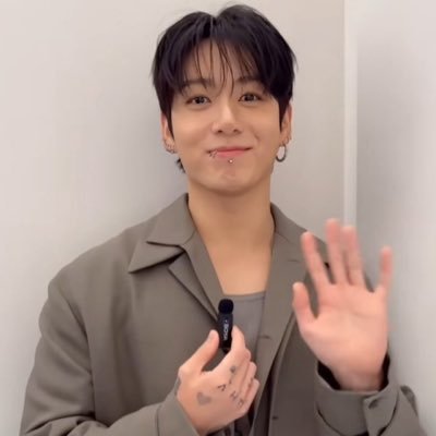 jungkookie: moon jin moon #carrotaudrey