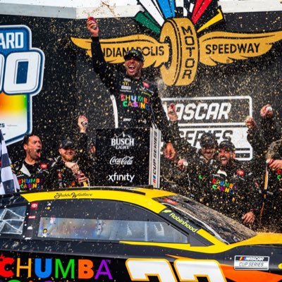 b_23xi's profile picture. ⚒🏎