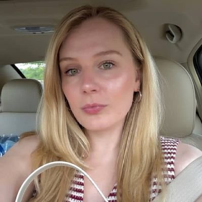 AntonellaB53954's profile picture. 