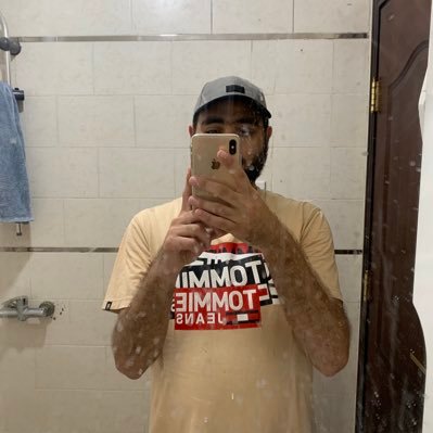 JoeZ0_X's profile picture. Loves talking about : Entertainment & Sports & Politics & Apple World & Relationships & Friendship + TV. Backup acc @JoeDaBest04