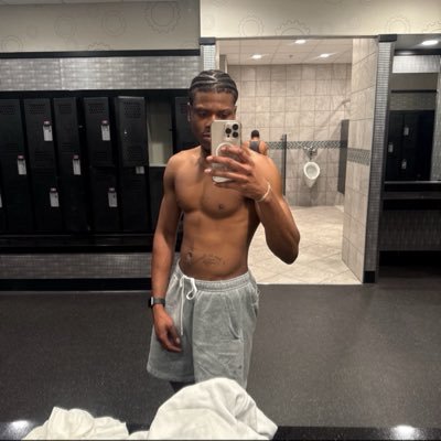 FkClock's profile picture. Artist | Producer | Engineer 💰| Part-Time Fitness Trainer