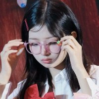 Gisya (@pyiises) 's Twitter Profile