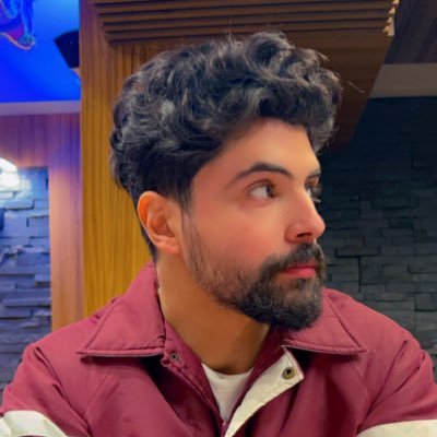 كاتب ، أخصائي اول ومعالج نفسي ومصنف لدى @SChsOrg , ماجستير مهني ، ارشاد نفسي وصحة نفسية 👨⚕️، من iGTS عشقت علم النفس وأصبحت جُزءاً منه 💜