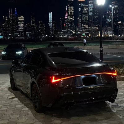 NikeWrld's profile picture. 