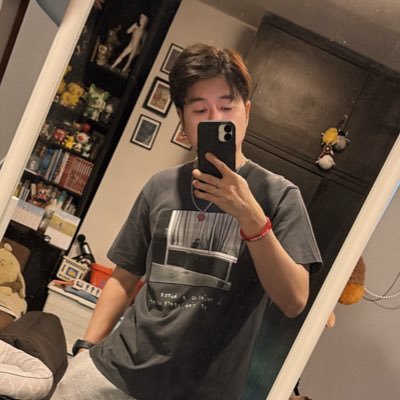 BankLionia's profile picture. ordinary cat person 🐱