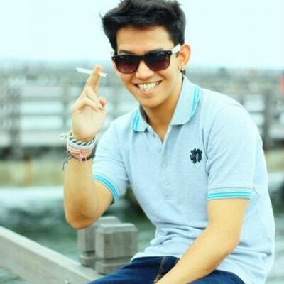 Reagcsxman's profile picture. I loved the smell of ocean water. Salt always smells like memory.