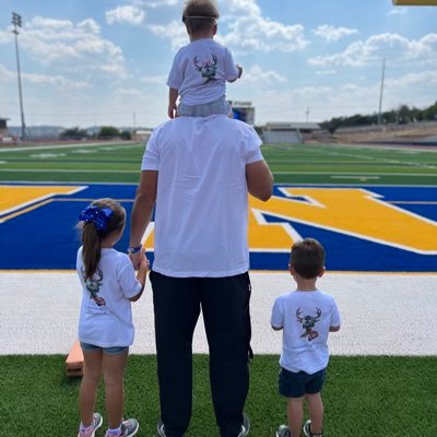 Christian | Husband | Father | Coaching | WR/Head Boys Track Tivy HS | Former Coordinator | Aspiring Head Coach