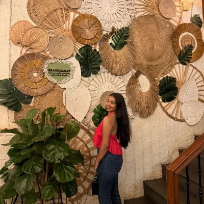 gunn__jain__'s profile picture. Aspiring CS | Lost in books & Taylor Swift’s discography.