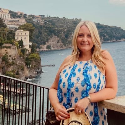 AngelaBDiamond's profile picture. 