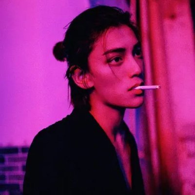 Burtough's profile picture.