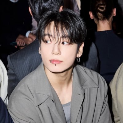 Eunwoo 💜Jungkook ᴬˢᵀᴿᴼ 💞 ᴮᵀˢ Chae Jonghyeop #아스트로 #방탄소년단 #AROHA #ARMY #CHAEGO #SIKCRET Por el momento, soy la más traumada con #Queenoftears 🤩✨