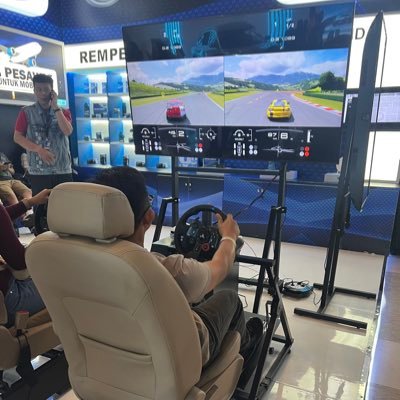 Menikmati hidup selagi diberikan Kesehatan dan Rejeki.