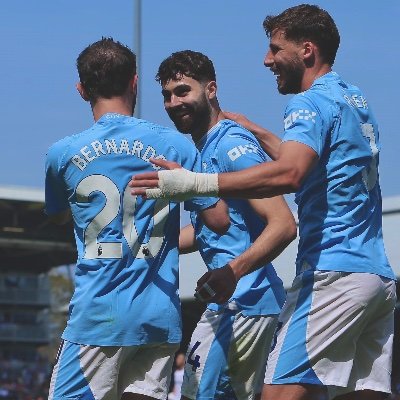 Cricket 🏏 Football ⚽
Indian Cricket team 👌 Mumbai Indians 💙 Man City 💙 Virat Kohli 💙 David Silva 💙