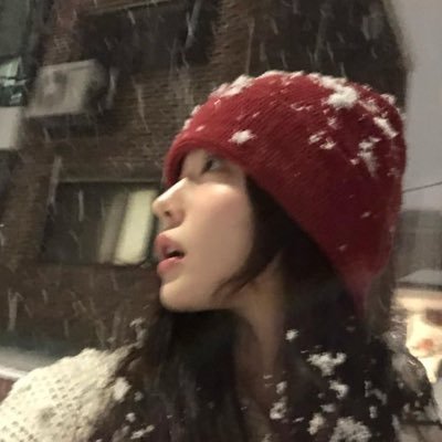 hyeon9139's profile picture. 