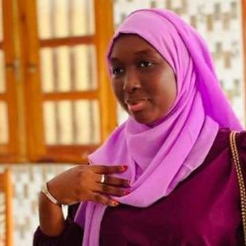 étudiant 🎓🧸 en Agro élevage🧠 🎓 technicien 📉 de surface 🥺 musulmane 🕋 talibe serigne Babacar sy📿🫀